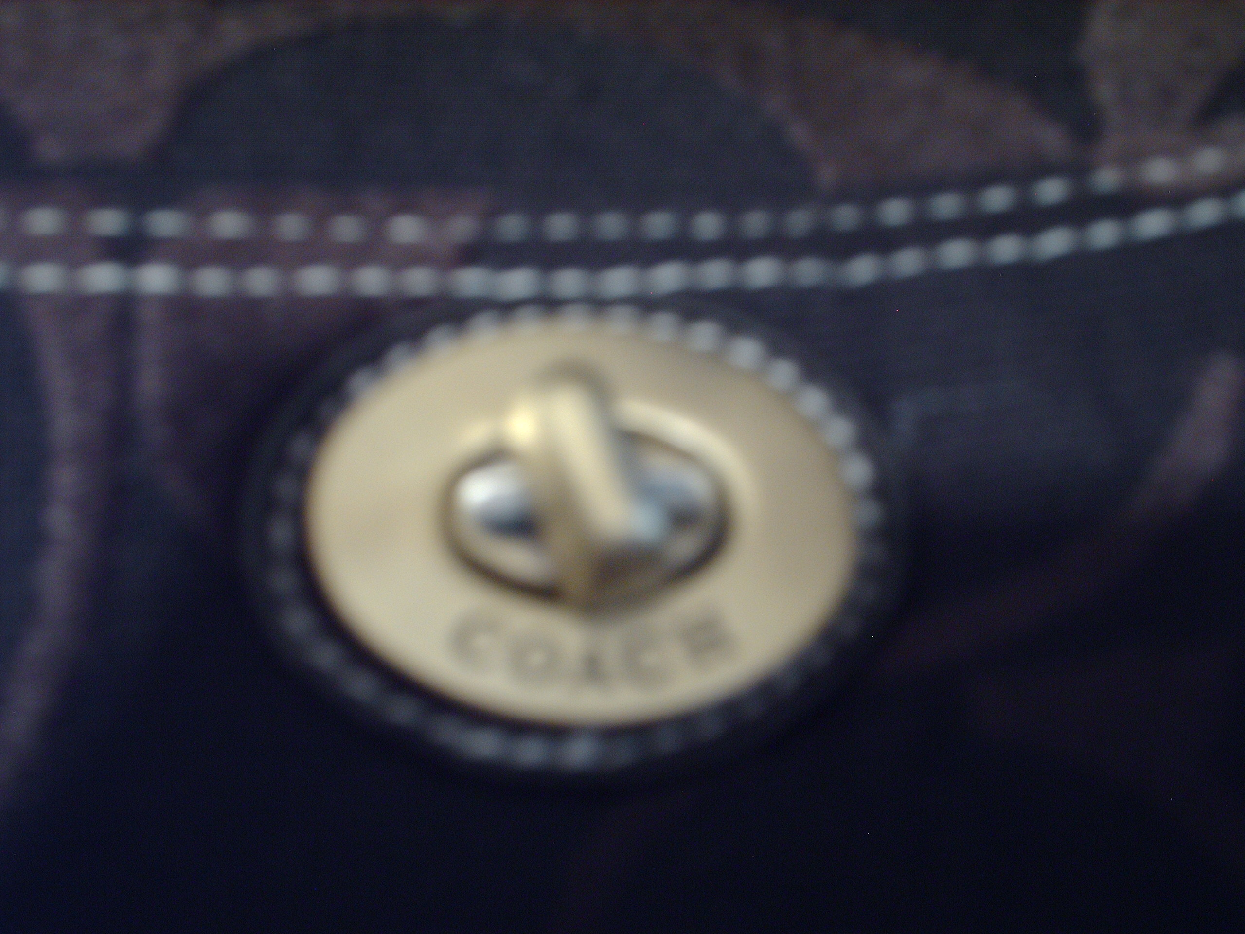 browntote025.jpg